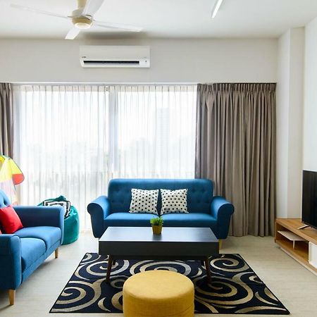 By The Sea Beach Front Apartment Batu Ferringhi Eksteriør billede