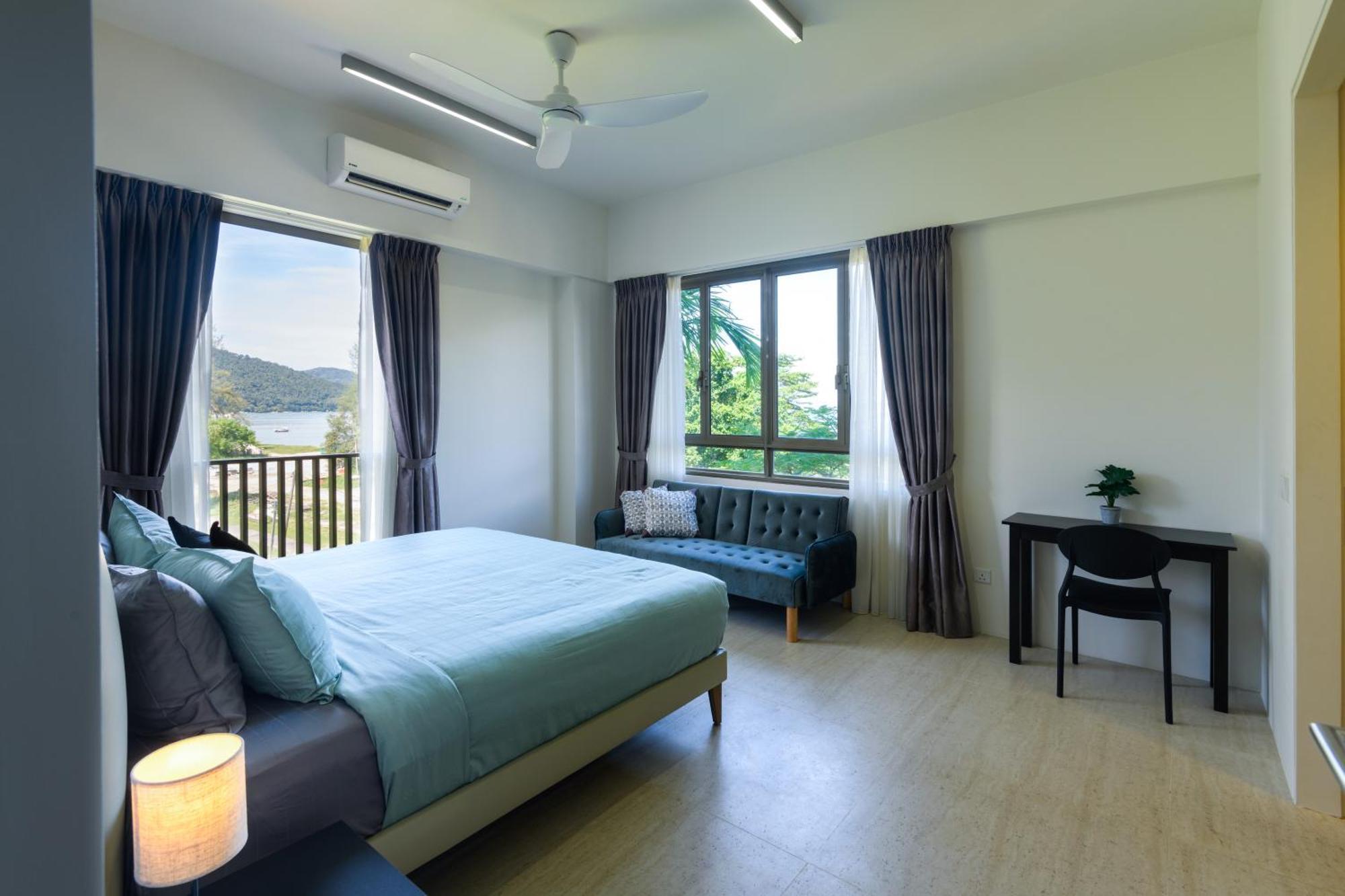 By The Sea Beach Front Apartment Batu Ferringhi Eksteriør billede
