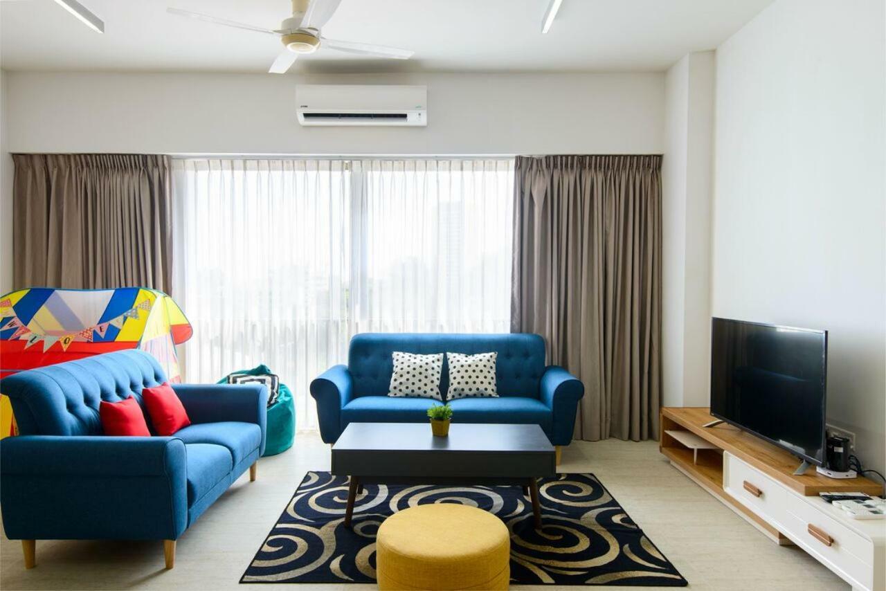 By The Sea Beach Front Apartment Batu Ferringhi Eksteriør billede