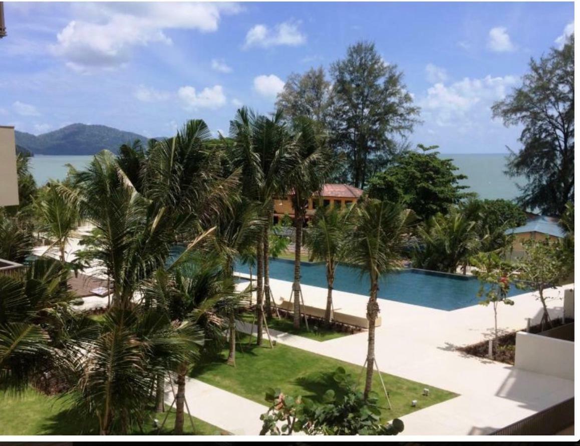 By The Sea Beach Front Apartment Batu Ferringhi Eksteriør billede