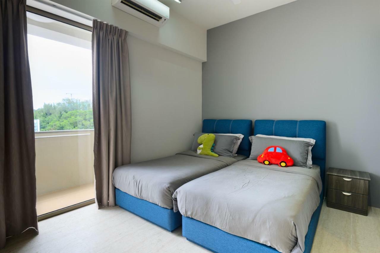 By The Sea Beach Front Apartment Batu Ferringhi Eksteriør billede